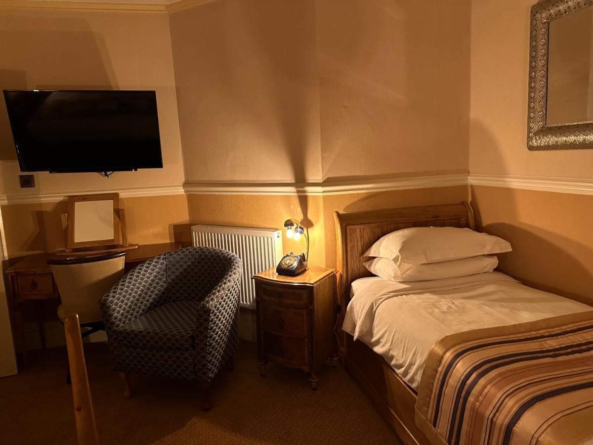 Chester House Guest House Экстерьер фото A single room at the hotel
