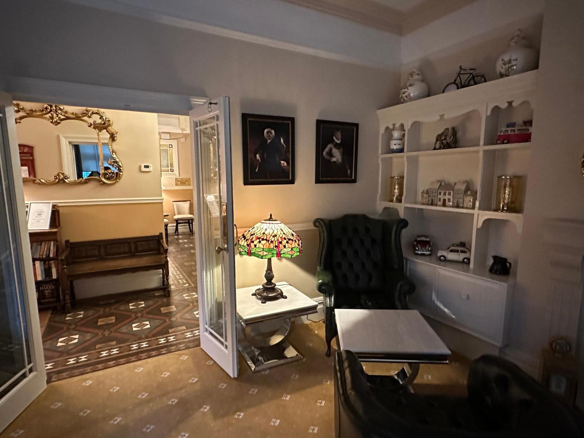 Chester House Guest House Экстерьер фото The interior of the home