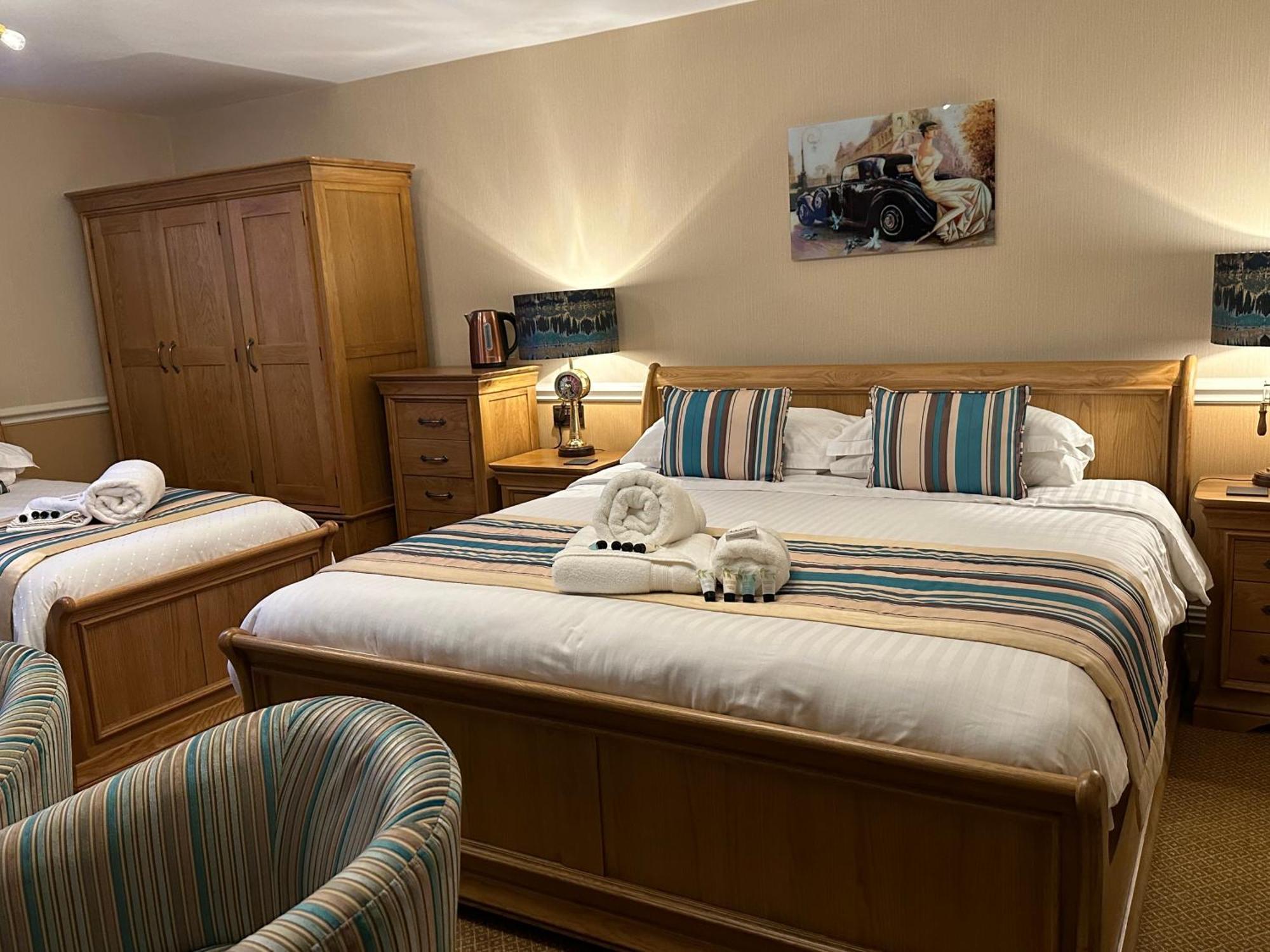 Chester House Guest House Экстерьер фото A bedroom at the hotel